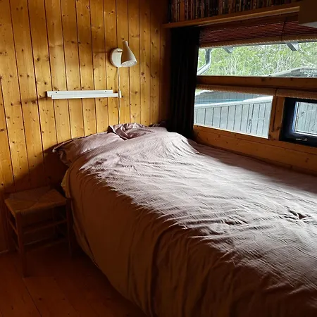 Al-hytte I Snertingdal Pa Solrik Tomt Med Suveren Beliggenhet Casa de Férias