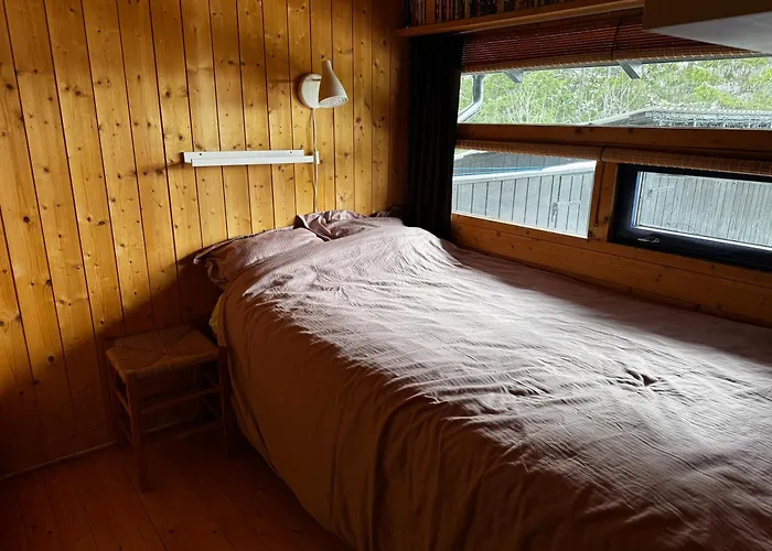Al-hytte I Snertingdal Pa Solrik Tomt Med Suveren Beliggenhet Hébergement de vacances